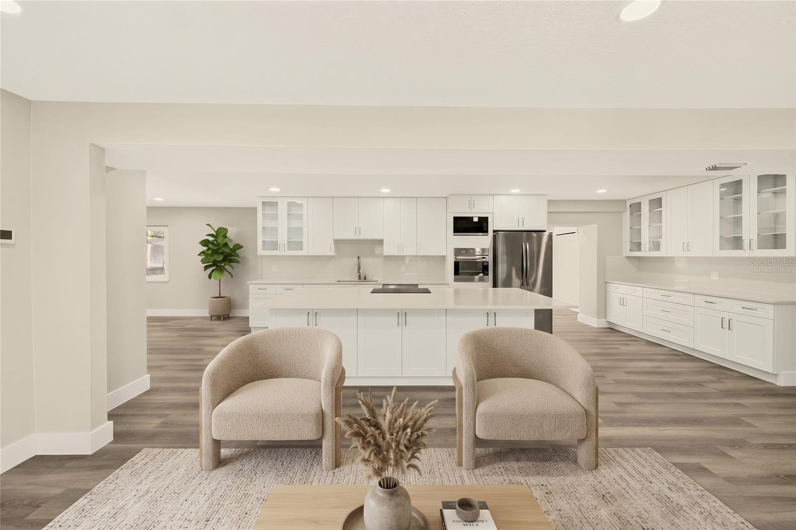 Virtually Staged - 1595 OAK LN, CLEARWATER