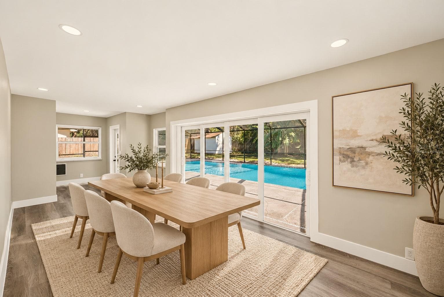 Virtually Staged - 1595 OAK LN, CLEARWATER