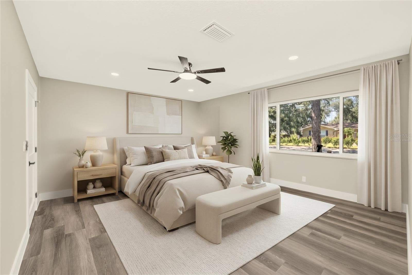 Virtually Staged - 1595 OAK LN, CLEARWATER