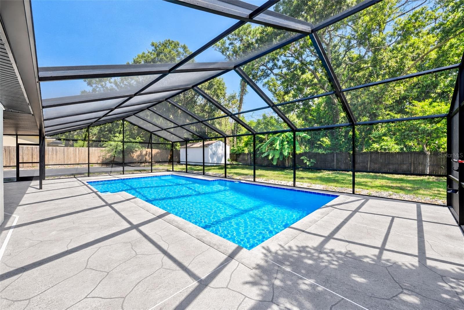 Single Family Residence at 1595 OAK LN, CLEARWATER, photo 47 of 64