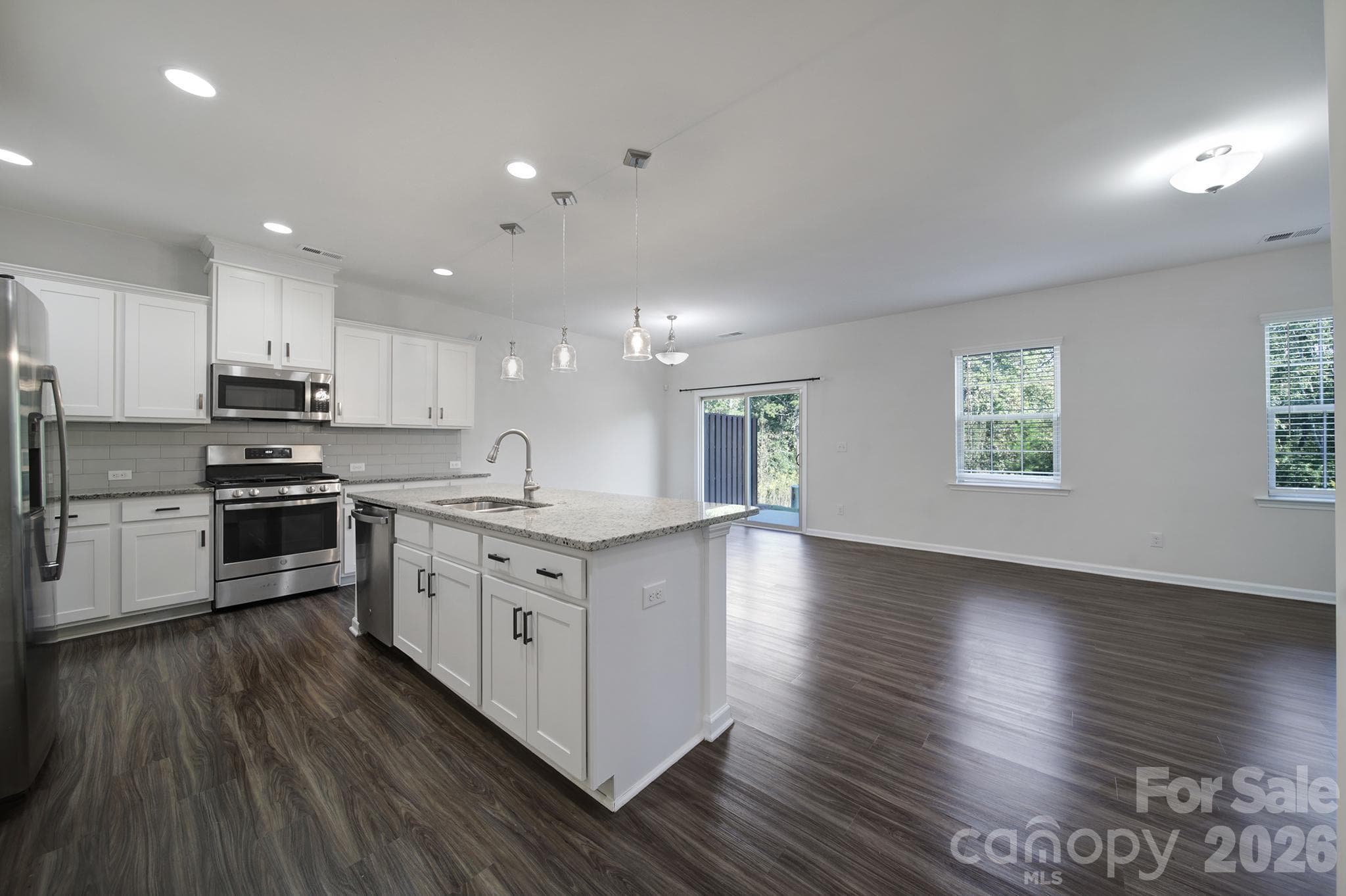 Townhouse at 620 Amber Meadows Way, Tega Cay, photo 6 of 42