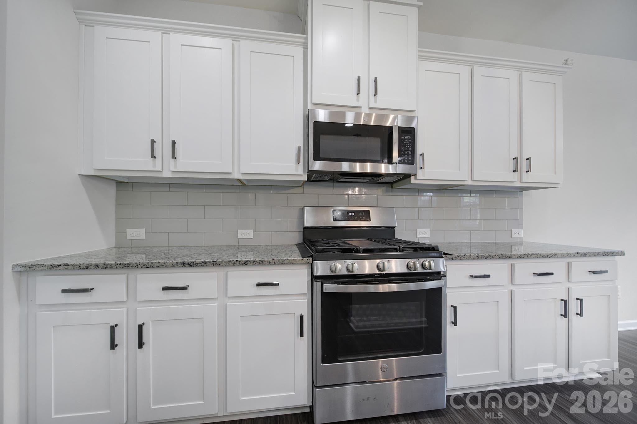 Townhouse at 620 Amber Meadows Way, Tega Cay, photo 9 of 42