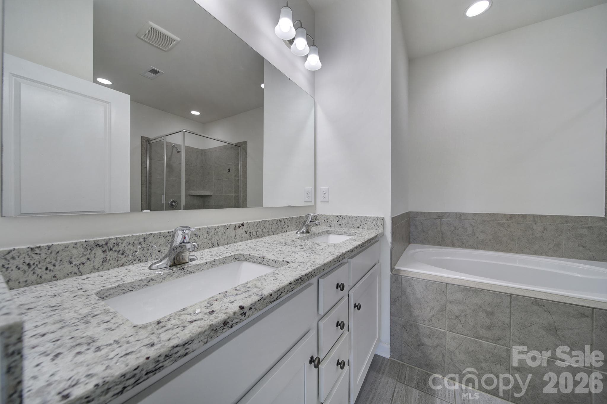 Townhouse at 620 Amber Meadows Way, Tega Cay, photo 19 of 42