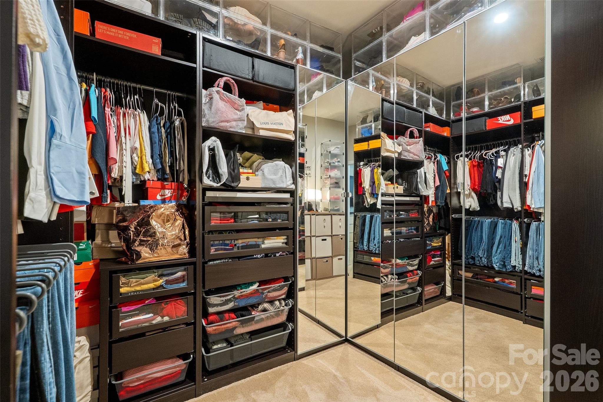 Primary bedrooom custom closet/Basement - 423 Crisfield Court, York
