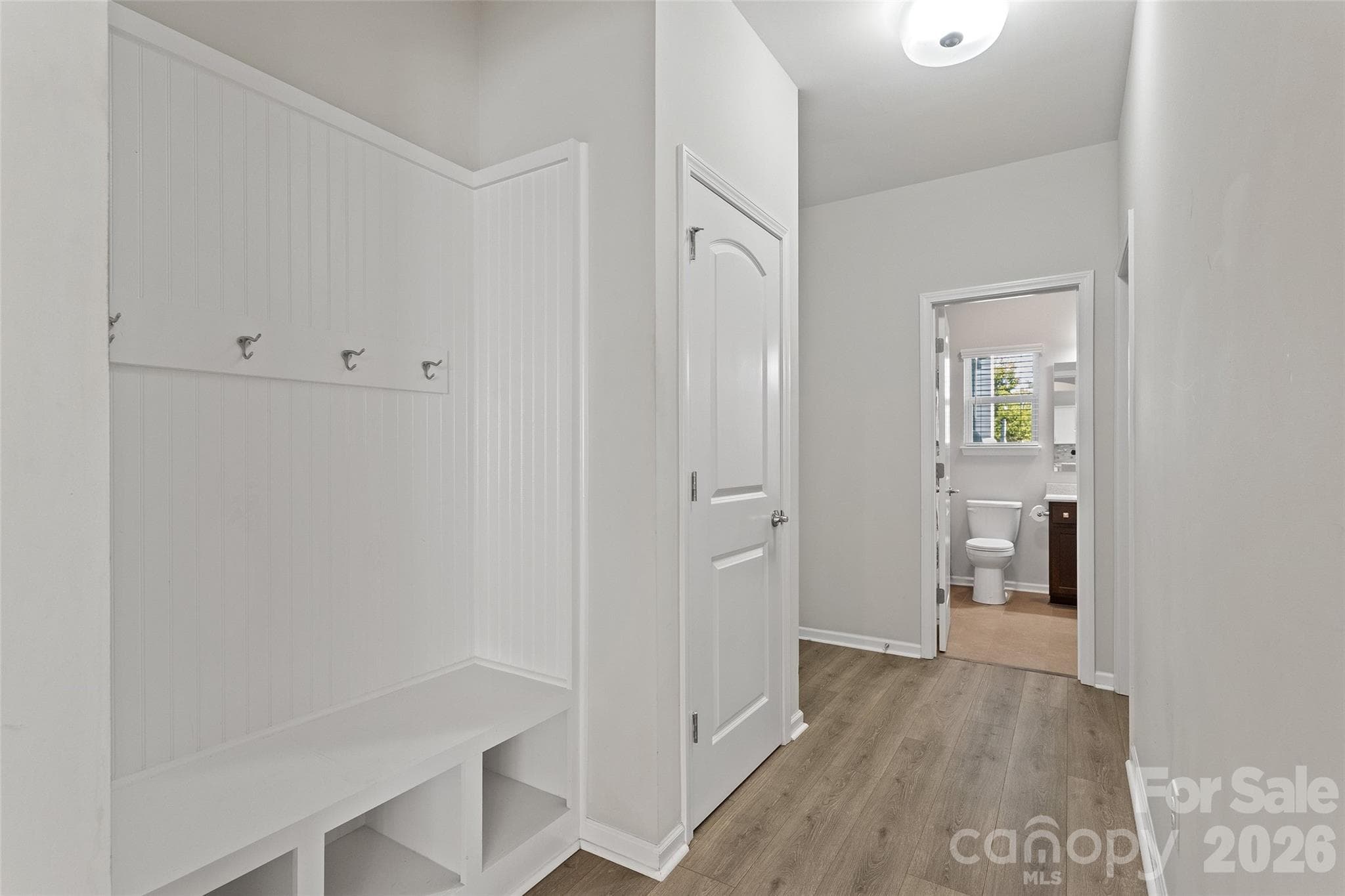 Main Level Drop Zone - 423 Crisfield Court, York