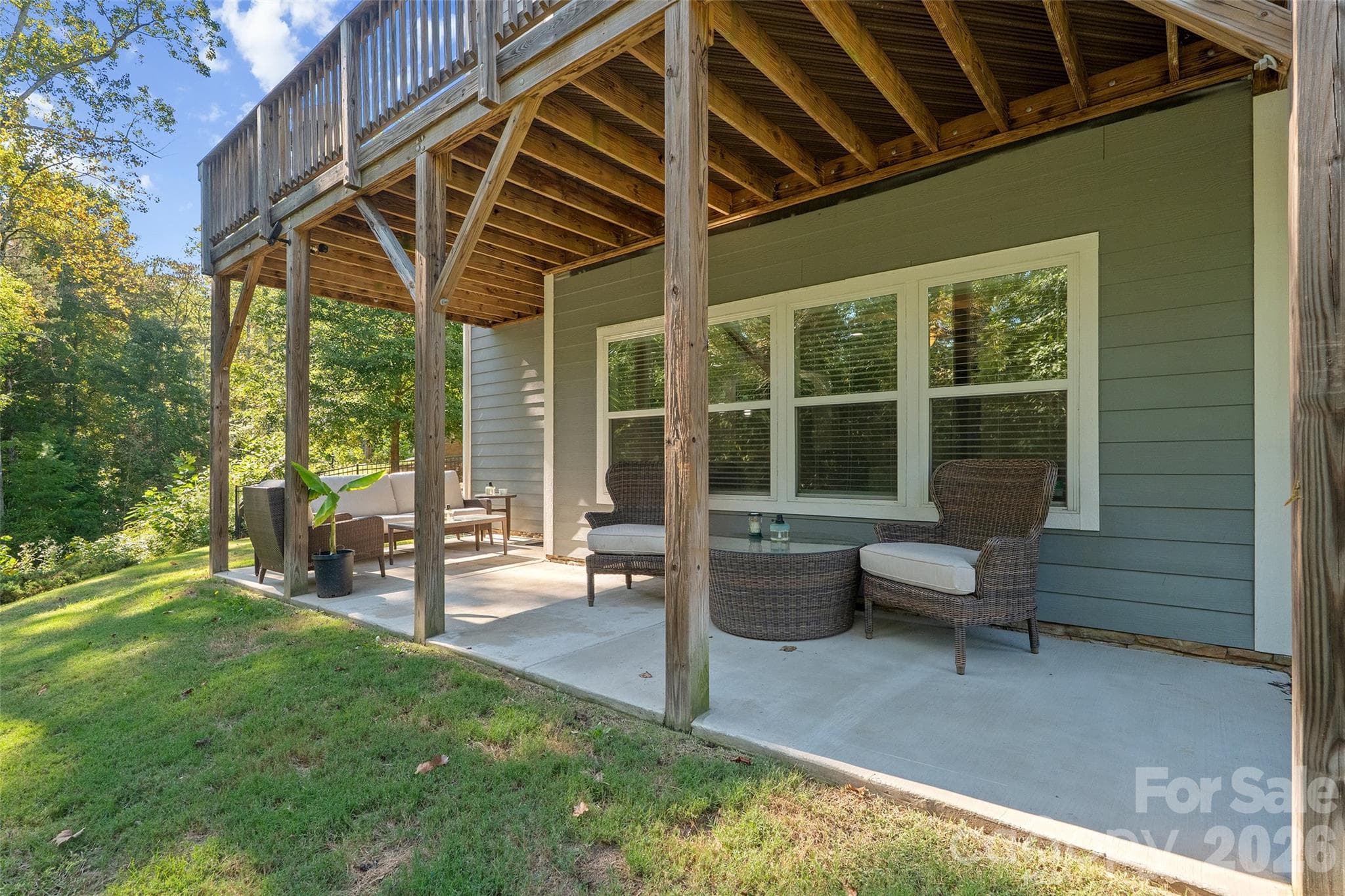 Basement outdoor living - 423 Crisfield Court, York