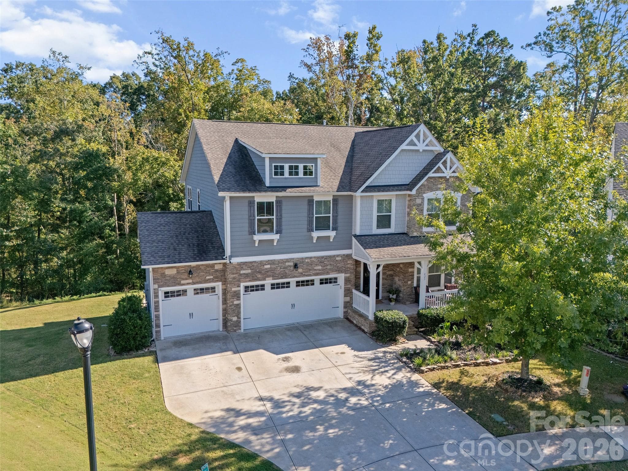 Single Family Residence at 423 Crisfield Court, York, photo 2 of 40
