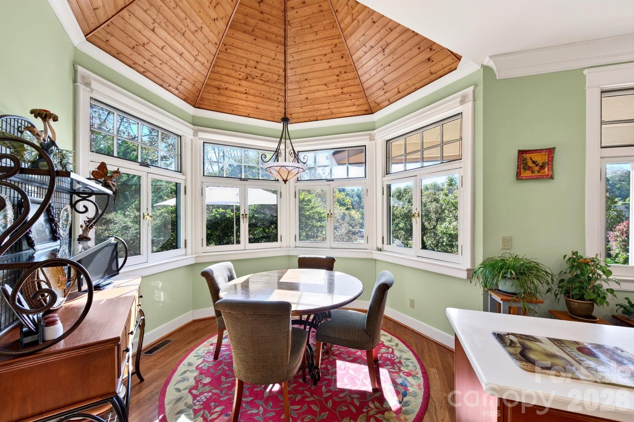 Rotunda-Style Caual Dining - 211 South Plains Drive, Asheville
