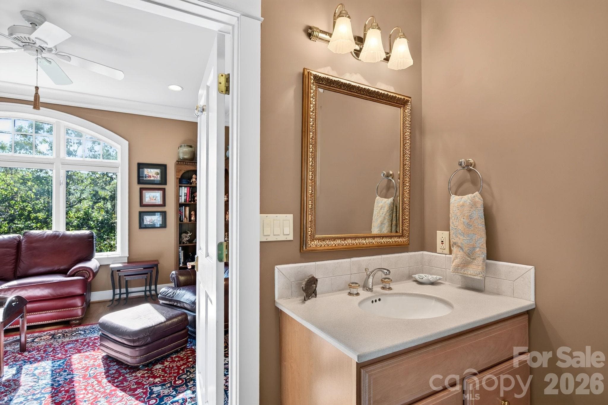 Ensuite Full Bath - 211 South Plains Drive, Asheville