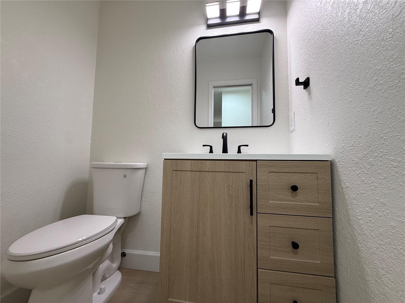 Single Family Residence at 6926 ODONIEL LOOP W, LAKELAND, photo 11 of 31