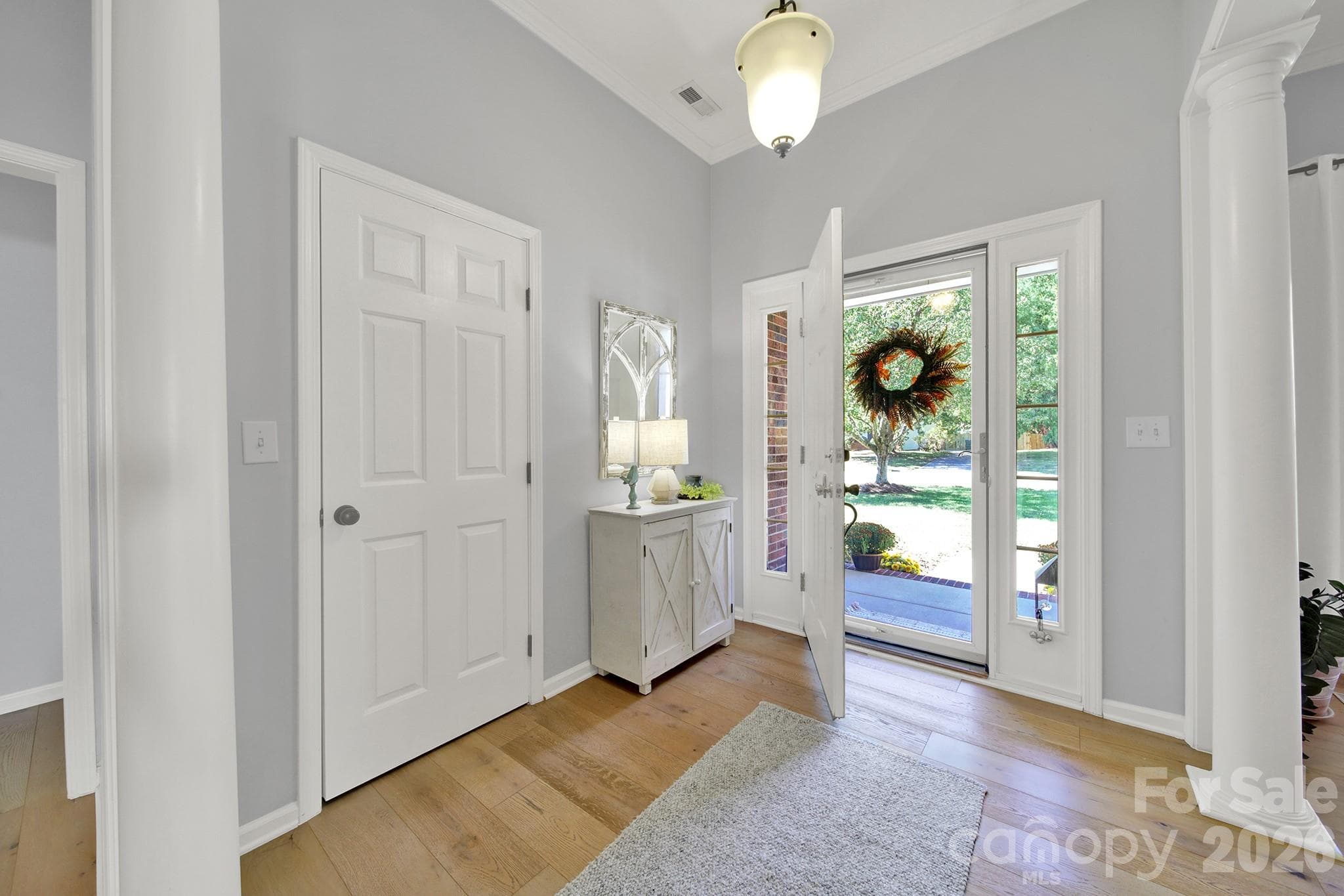 Single Family Residence at 117 Doby Creek Court, Fort Mill, photo 5 of 45