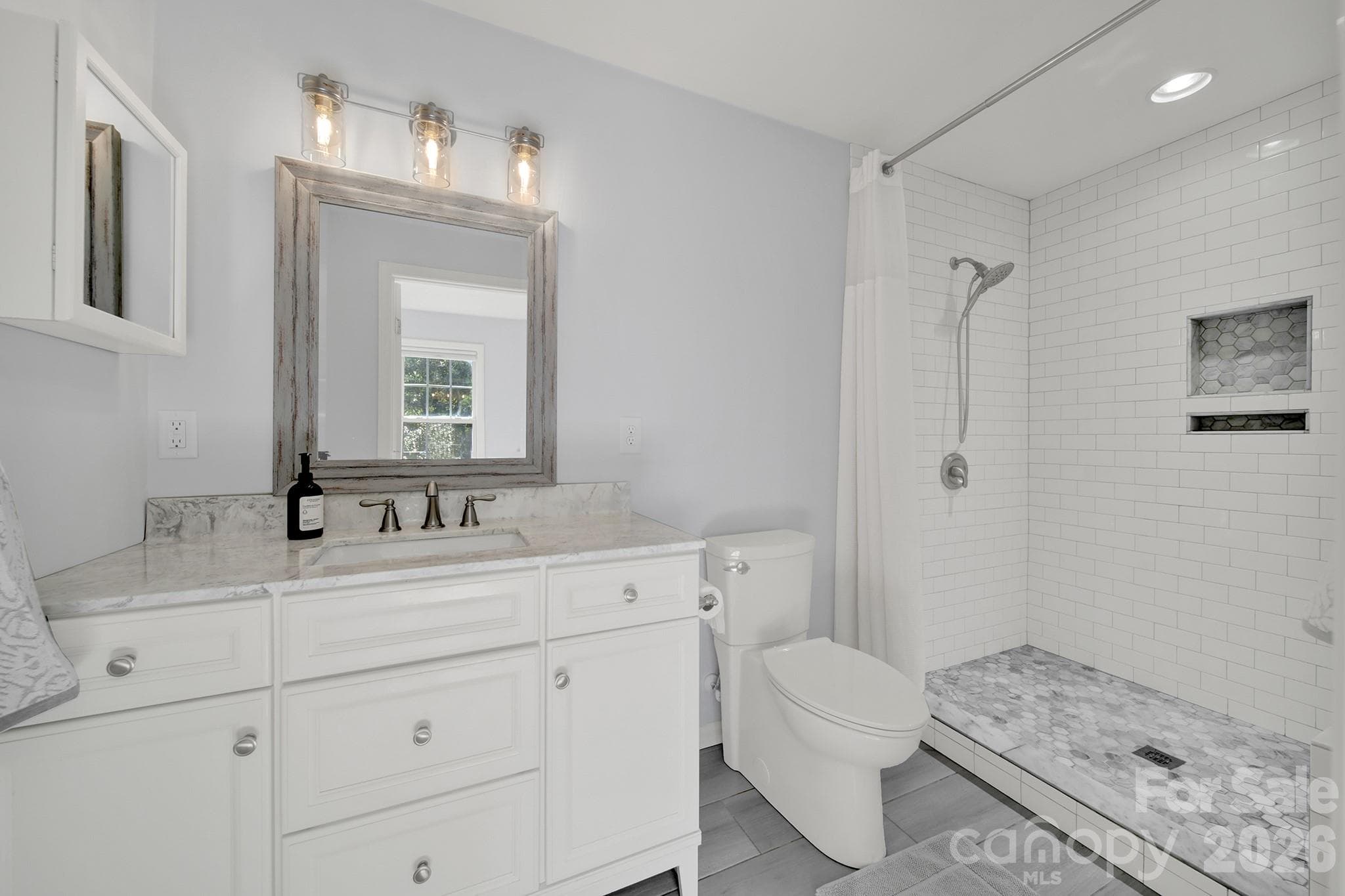 Single Family Residence at 117 Doby Creek Court, Fort Mill, photo 29 of 45