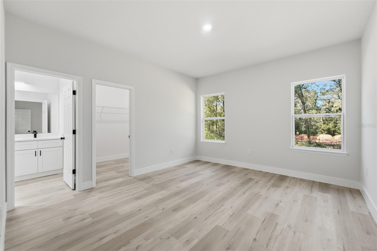 Single Family Residence at 19487 SAINT GEORGE DR, DUNNELLON, photo 26 of 43