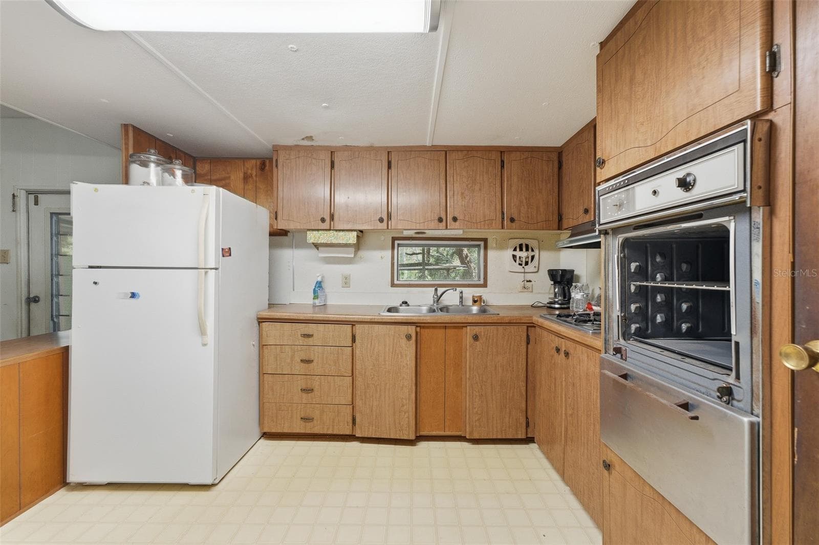 Mobile Home at 2400 N JUNGLECAMP RD, INVERNESS, photo 34 of 52