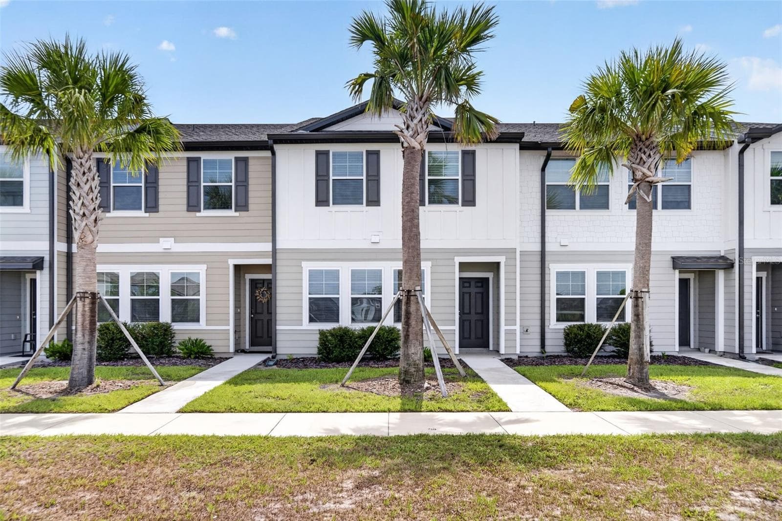 381 GRAND PINE LN