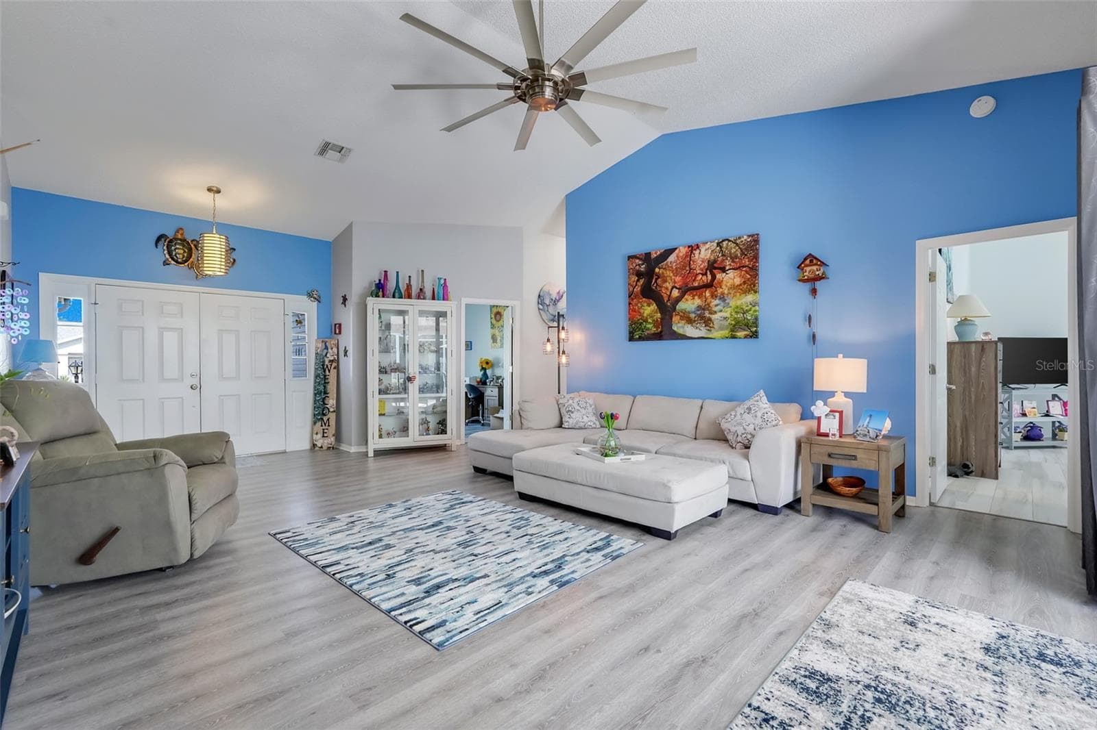 Single Family Residence at 4530 PEACH TREE ST, LEESBURG, photo 6 of 38