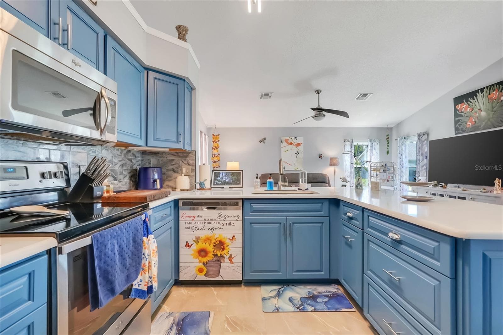 Single Family Residence at 4530 PEACH TREE ST, LEESBURG, photo 11 of 38