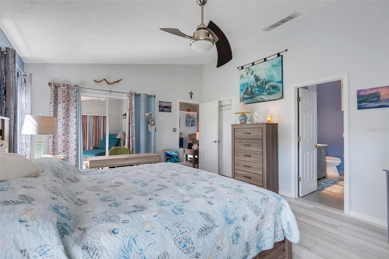 Single Family Residence at 4530 PEACH TREE ST, LEESBURG, photo 13 of 38