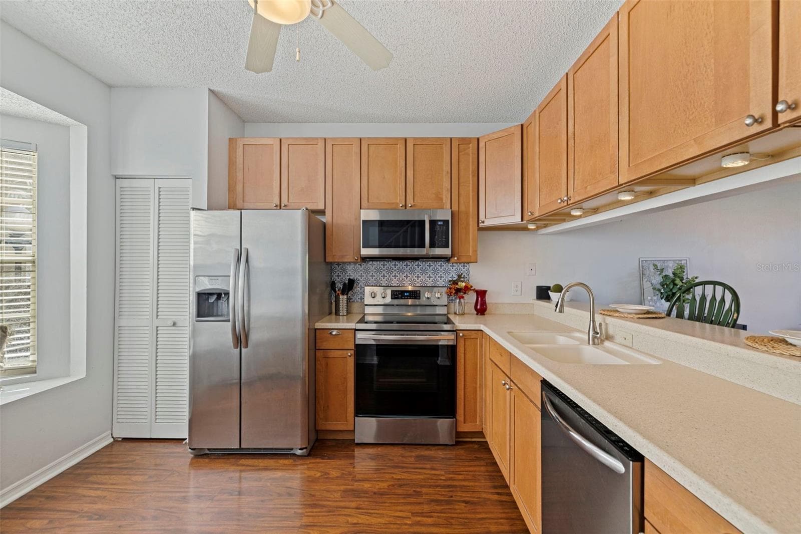 Townhouse at 2802 W CLEVELAND ST #B, TAMPA, photo 6 of 27