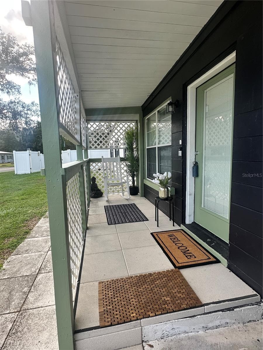 Perfect place to enjoy your morning coffee - 3523 SE 6TH ST, OCALA