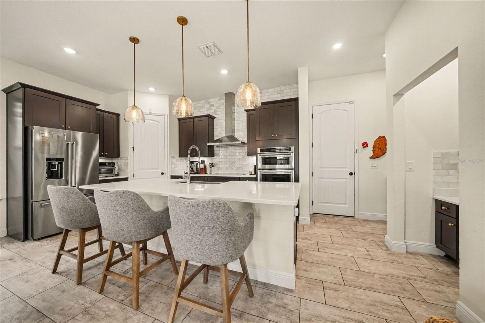 Single Family Residence at 2199 WHITE FEATHER LOOP, OAKLAND, photo 9 of 39