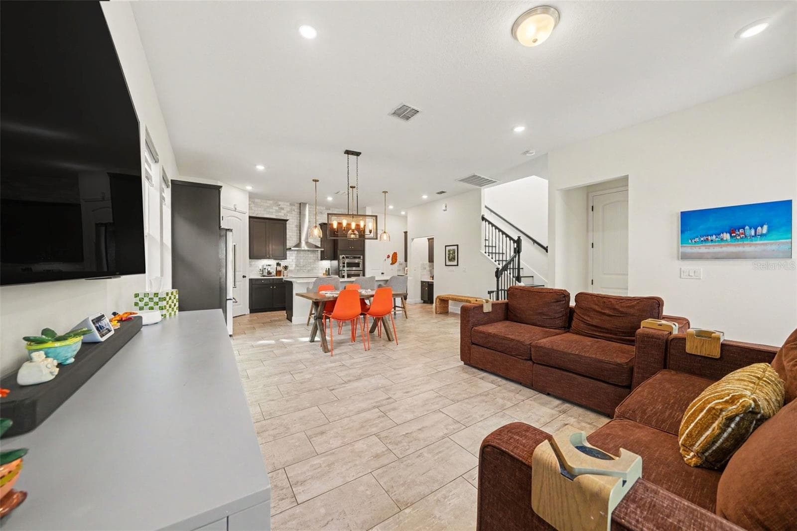 Single Family Residence at 2199 WHITE FEATHER LOOP, OAKLAND, photo 11 of 39