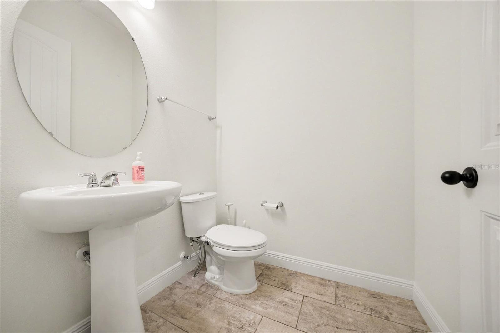Single Family Residence at 2199 WHITE FEATHER LOOP, OAKLAND, photo 16 of 39