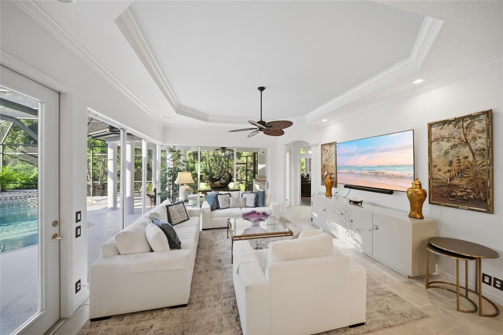 Single Family Residence at 6914 TREYMORE CT, SARASOTA, photo 8 of 37