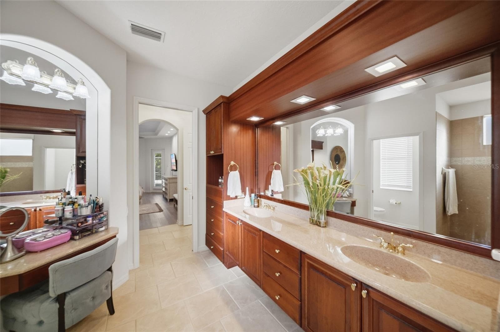 Single Family Residence at 6914 TREYMORE CT, SARASOTA, photo 20 of 37