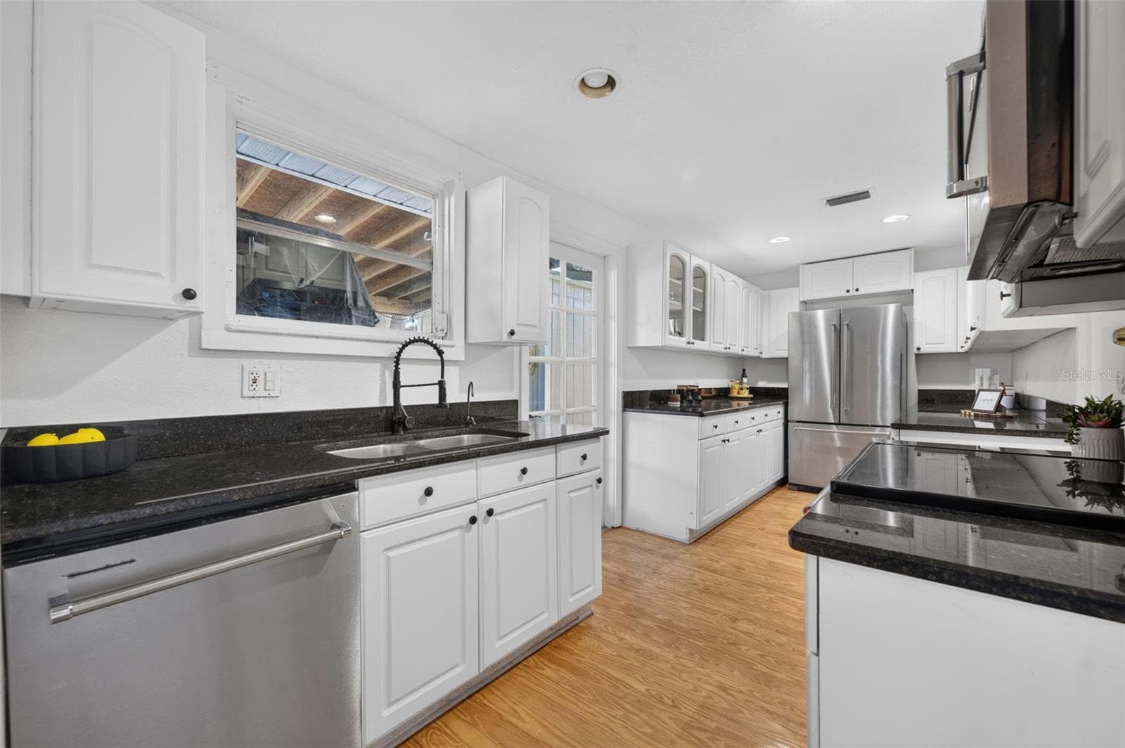 Single Family Residence at 1209 CLOUSER AVE, ORLANDO, photo 11 of 26