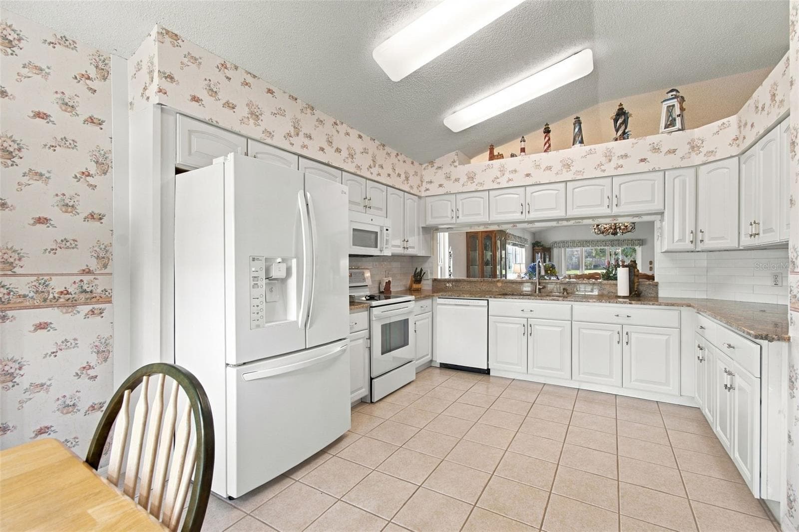 Single Family Residence at 11812 ARANDA CT, HUDSON, photo 9 of 69
