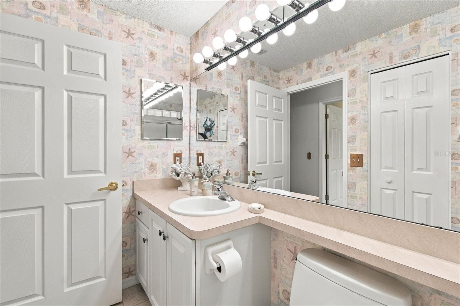 Single Family Residence at 11812 ARANDA CT, HUDSON, photo 29 of 69