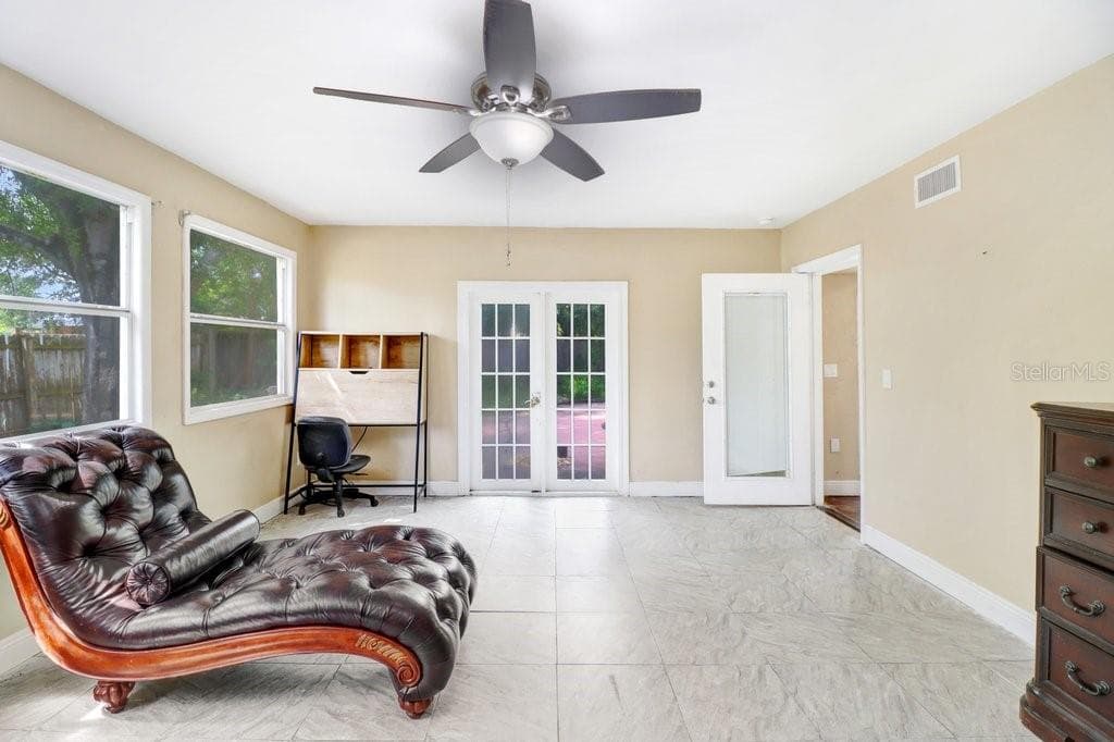 Single Family Residence at 6720 FORRESTVALE LN, TAMPA, photo 25 of 41