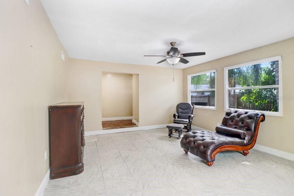 Single Family Residence at 6720 FORRESTVALE LN, TAMPA, photo 26 of 41