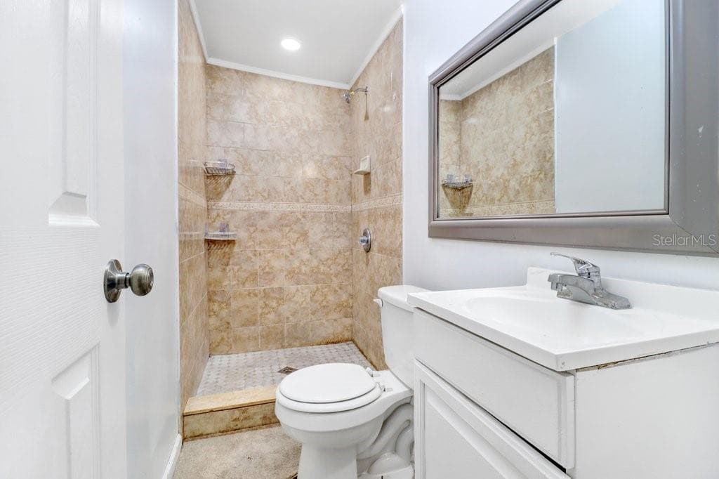 Single Family Residence at 6720 FORRESTVALE LN, TAMPA, photo 34 of 41
