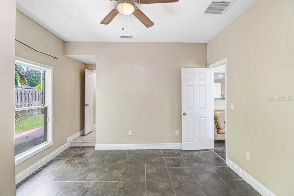 Single Family Residence at 6720 FORRESTVALE LN, TAMPA, photo 38 of 41