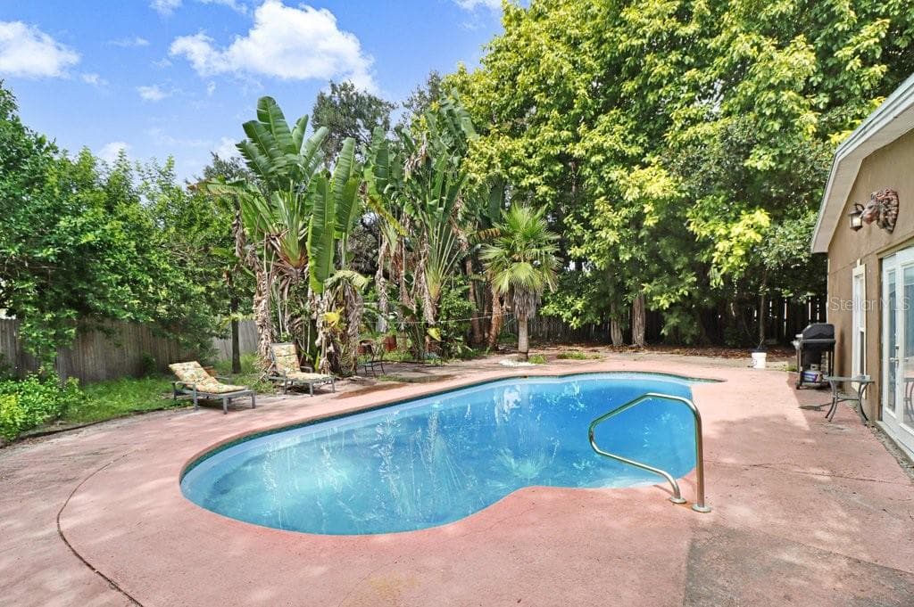 Single Family Residence at 6720 FORRESTVALE LN, TAMPA, photo 39 of 41