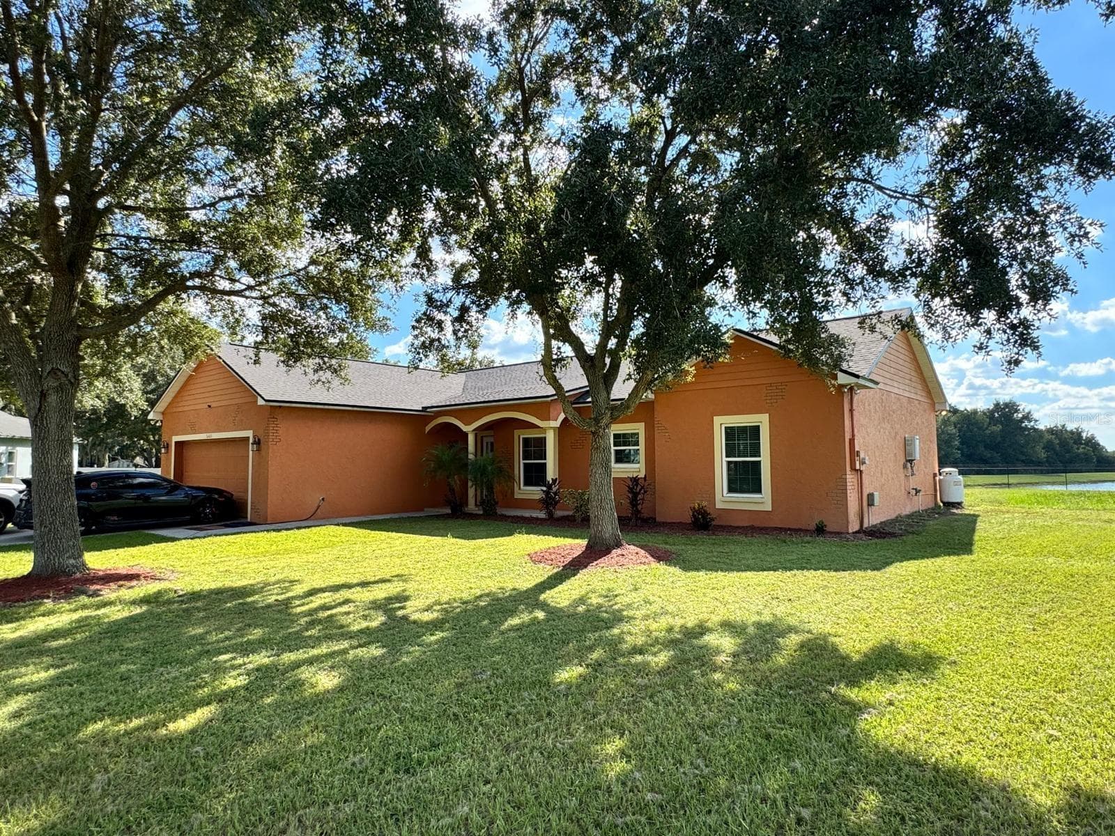 5223 PANCHO VILLA LN