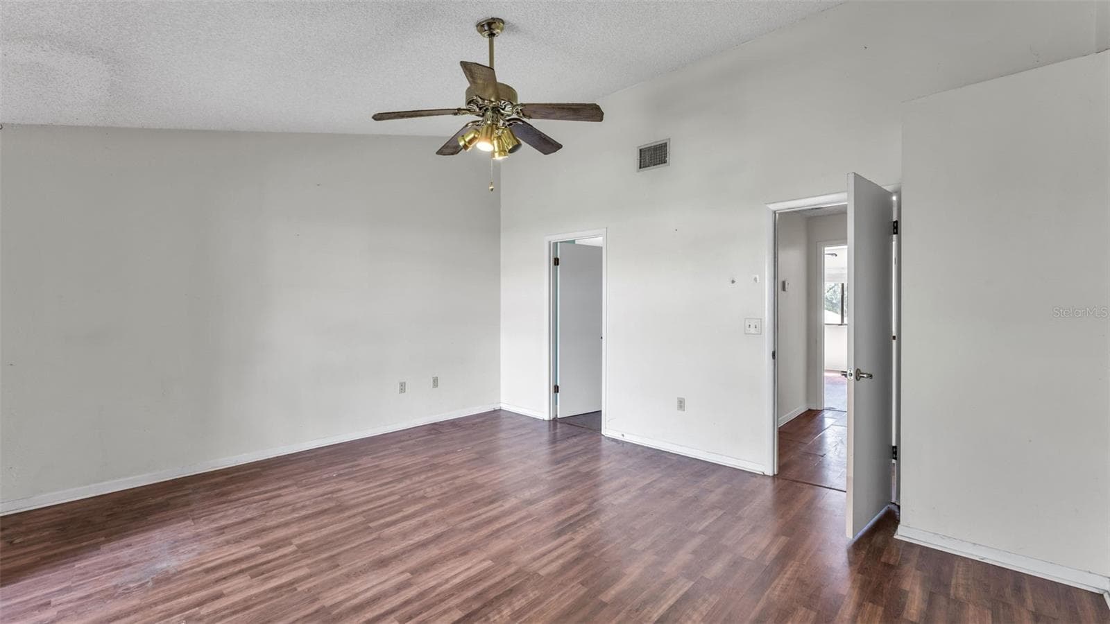 Townhouse at 707 CARPENTERS WAY #46, LAKELAND, photo 19 of 35