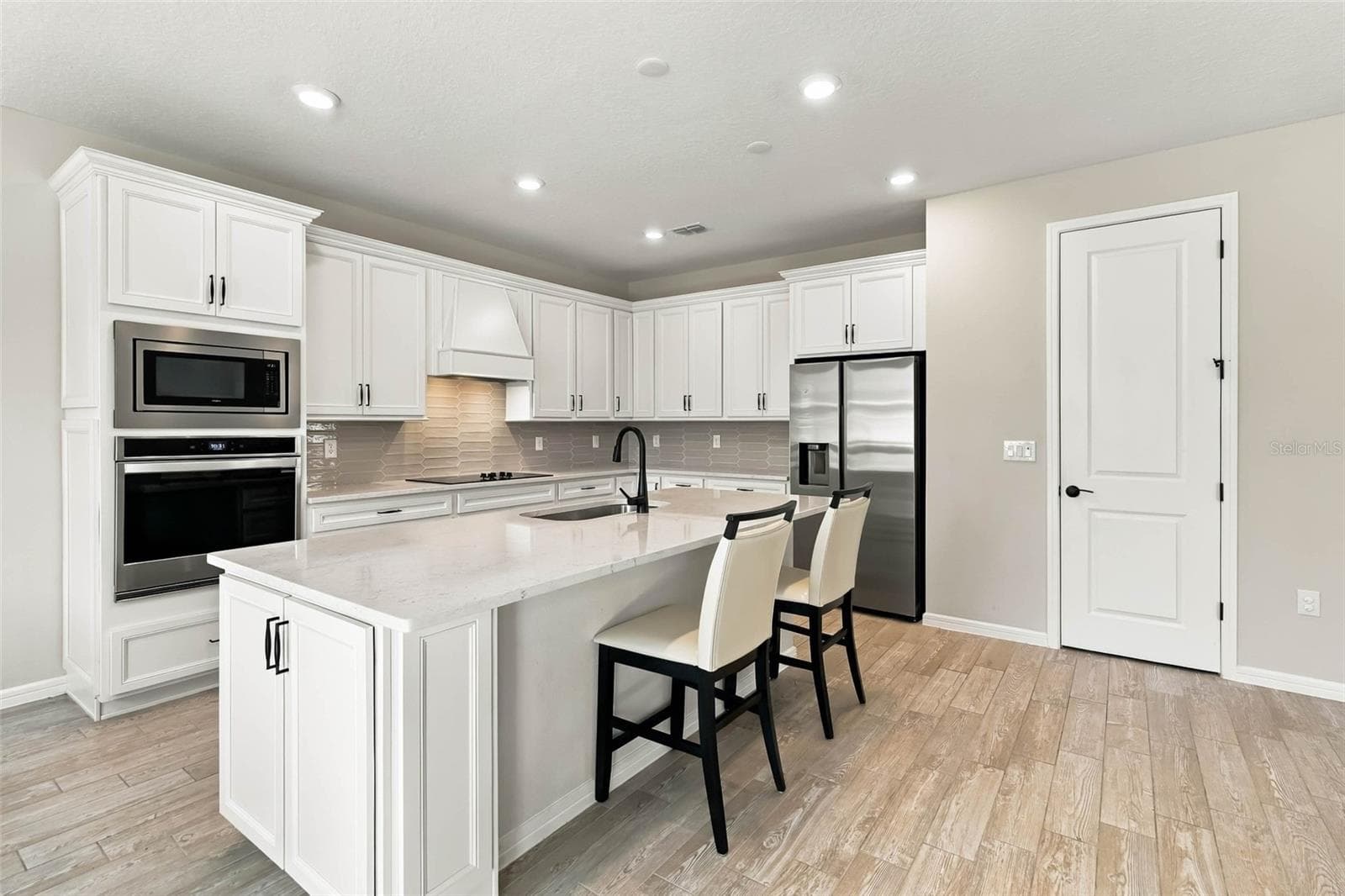 Single Family Residence at 3275 BUOY CIR, WINTER GARDEN, photo 5 of 34