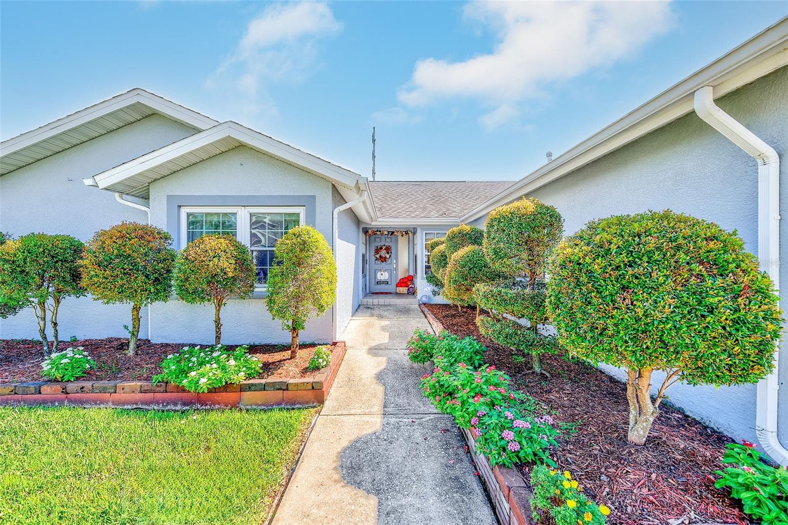 FRONT WALKWAY - 8747 GLEN LAKES BLVD N, ST PETERSBURG