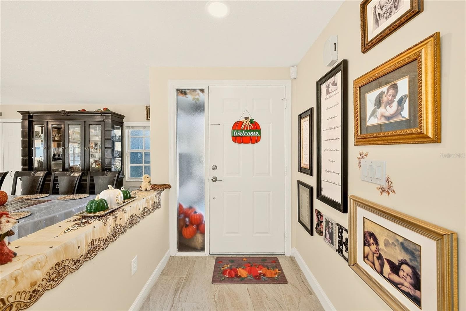 FOYER - 8747 GLEN LAKES BLVD N, ST PETERSBURG