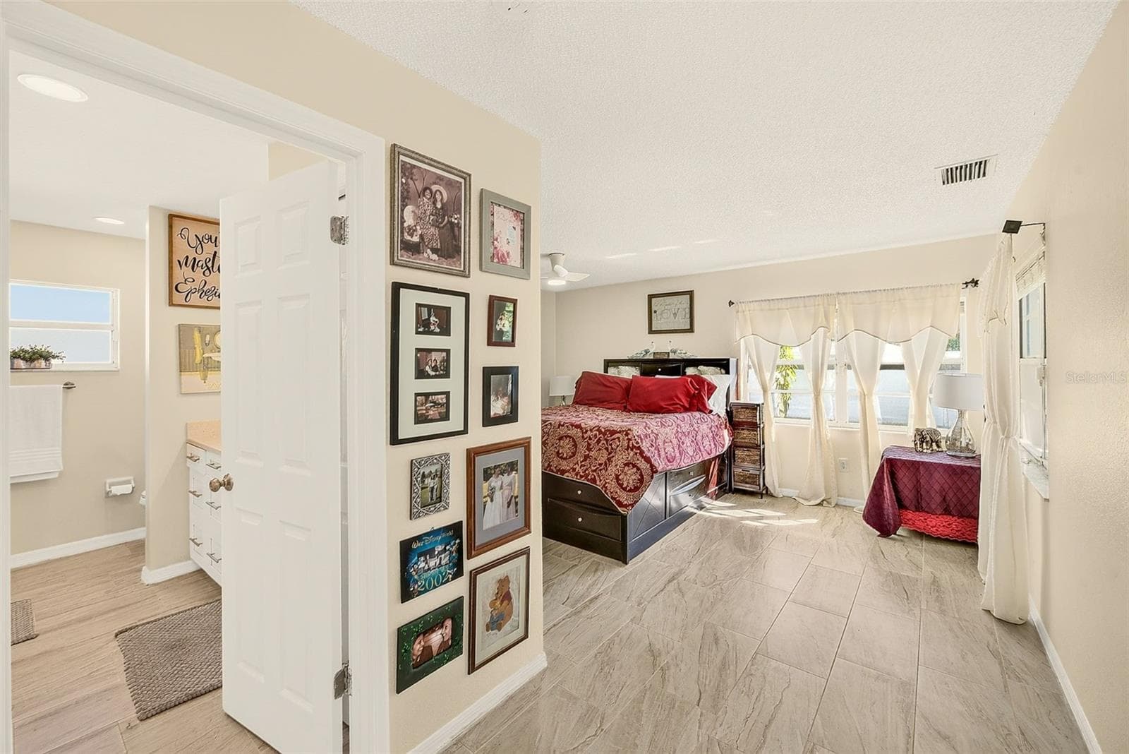 MASTER SUITE - 8747 GLEN LAKES BLVD N, ST PETERSBURG