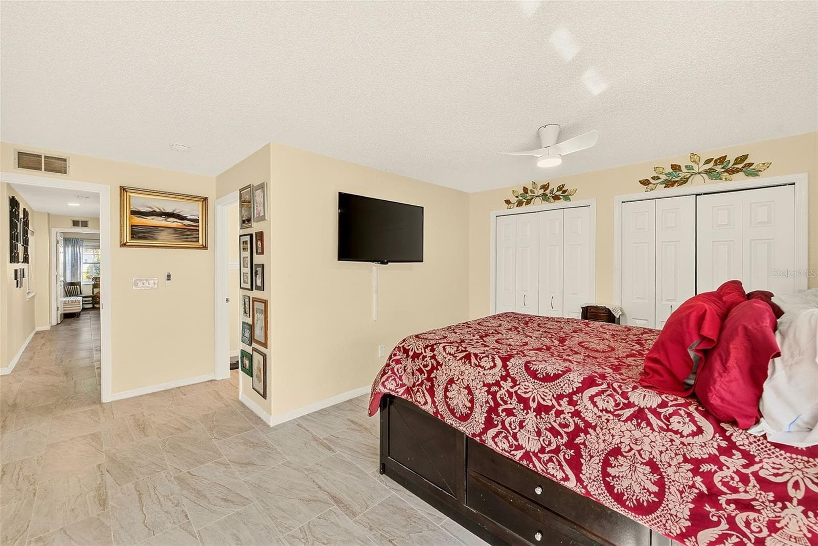 MASTER SUITE - 8747 GLEN LAKES BLVD N, ST PETERSBURG