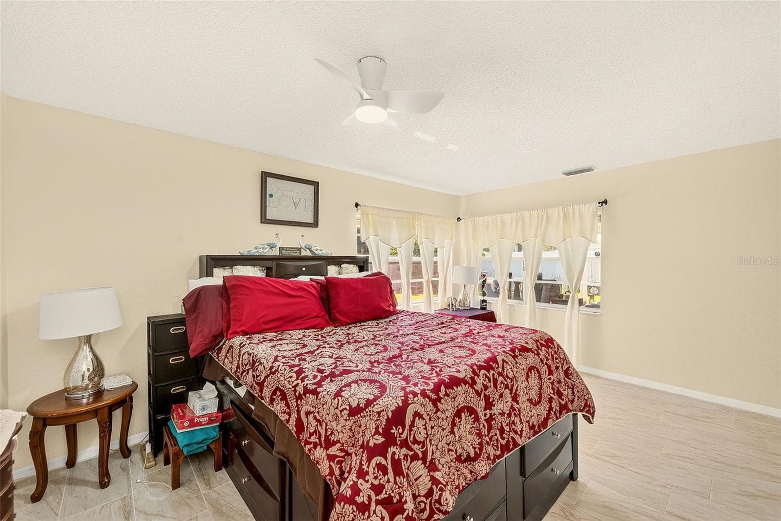 MASTER SUITE - 8747 GLEN LAKES BLVD N, ST PETERSBURG