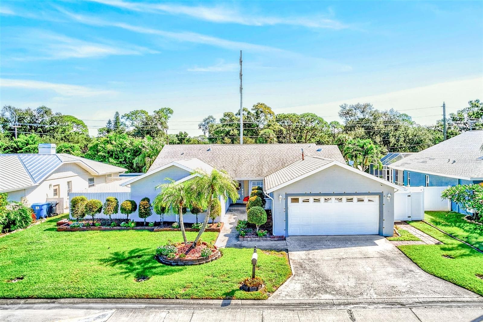 FRONT EXTERIOR - 8747 GLEN LAKES BLVD N, ST PETERSBURG