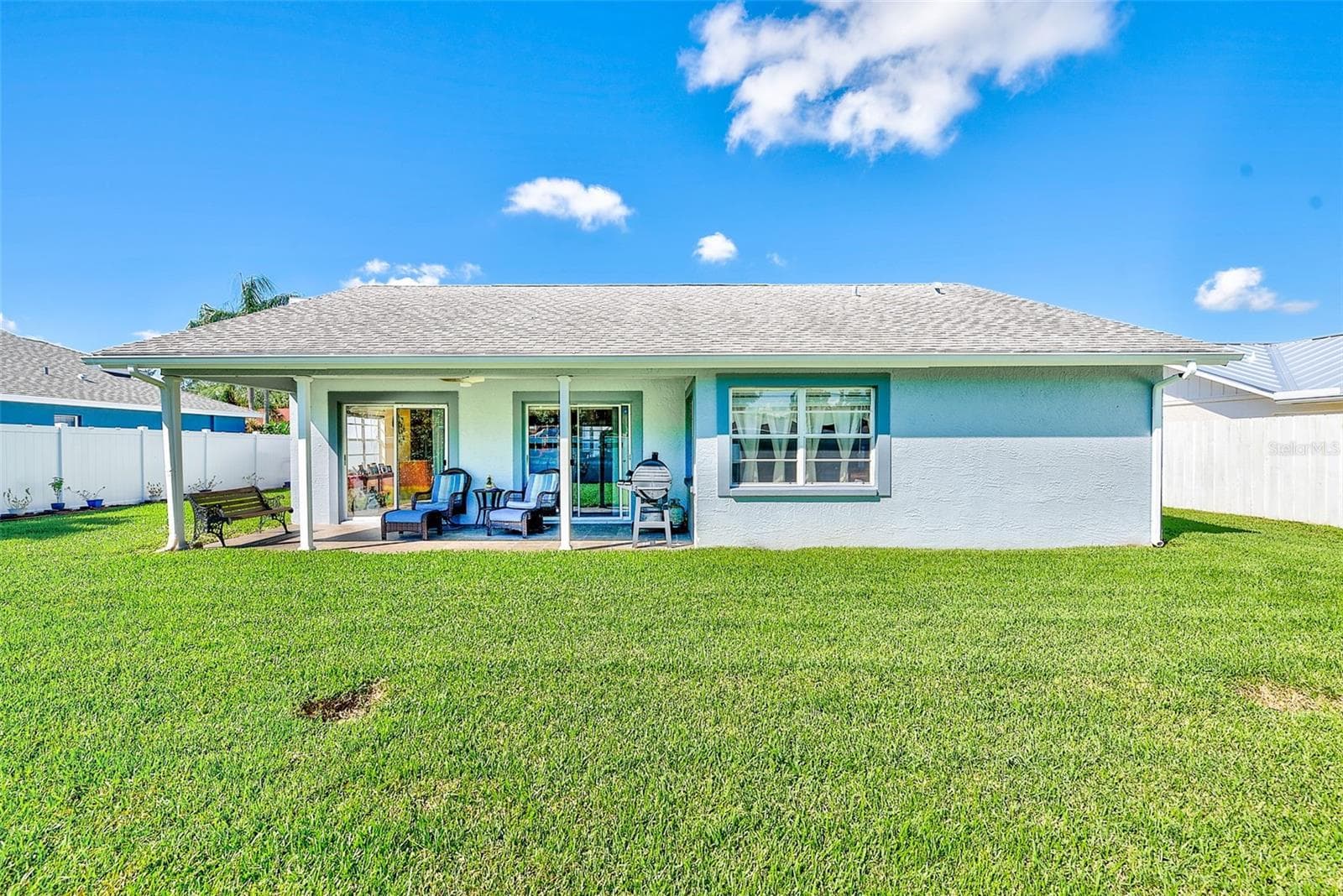BACK EXTERIOR - 8747 GLEN LAKES BLVD N, ST PETERSBURG