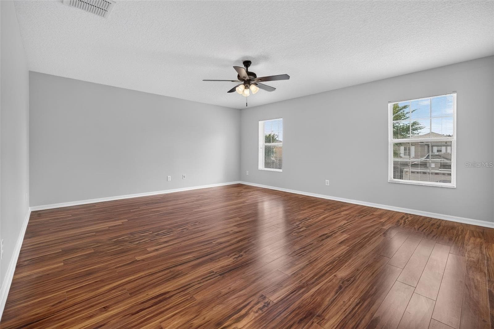 Single Family Residence at 9931 HERON POINTE DR, ORLANDO, photo 19 of 40