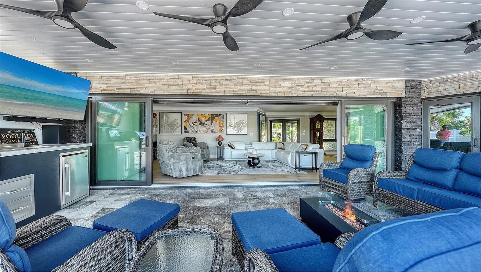 Single Family Residence at 809 IDLEWILD WAY, SARASOTA, photo 20 of 50