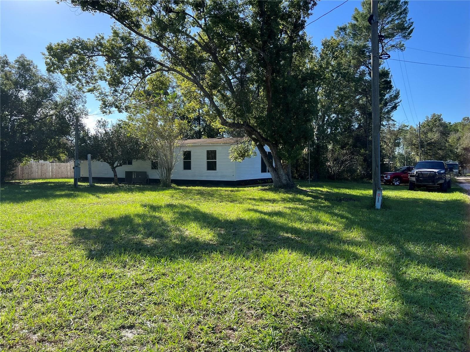 Manufactured Home at 45518 OAK ST, PAISLEY, photo 2 of 41